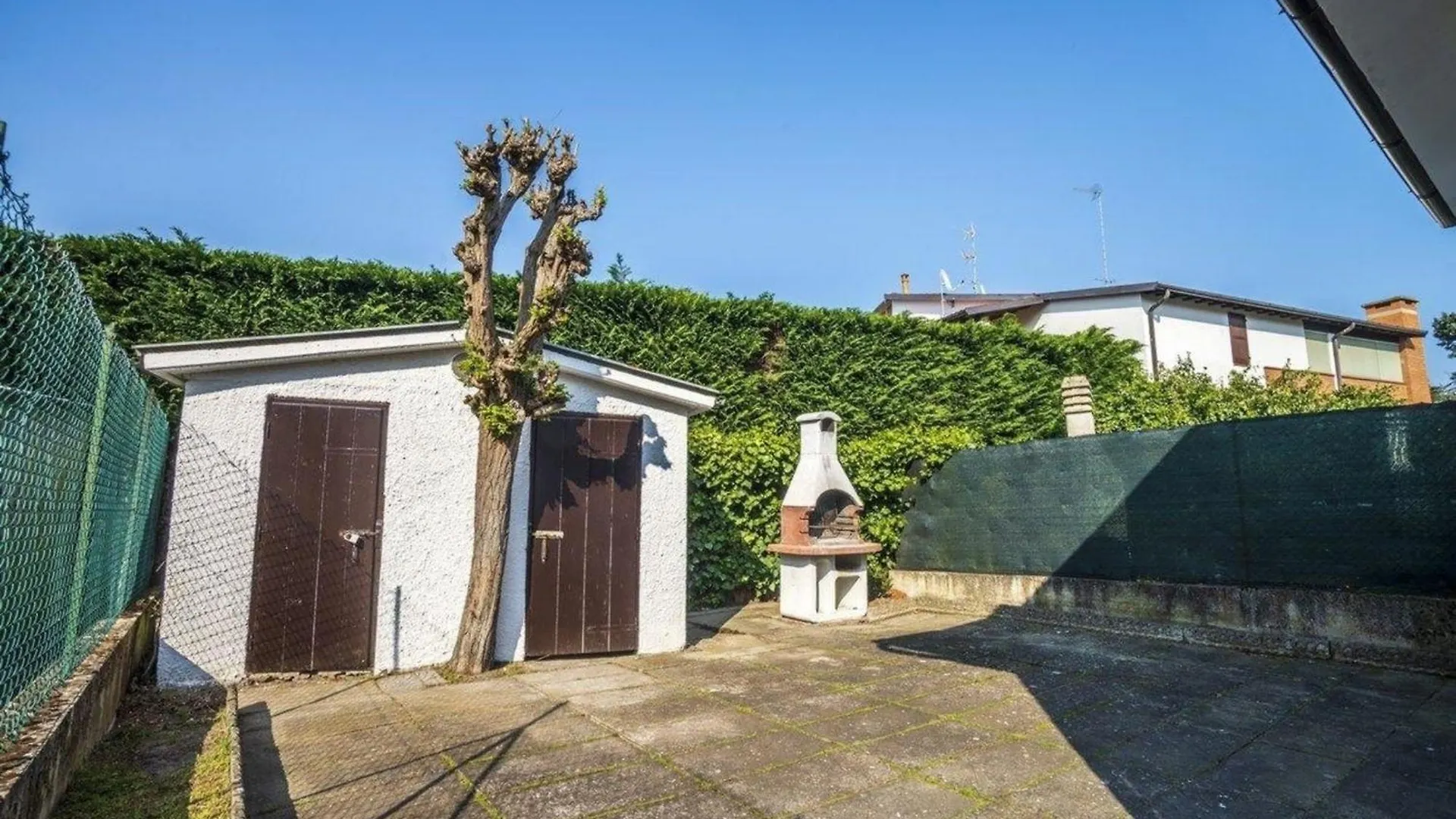 Ferienhaus In Lido Delle Nazioni Mit Grill, Garten Und Terrasse