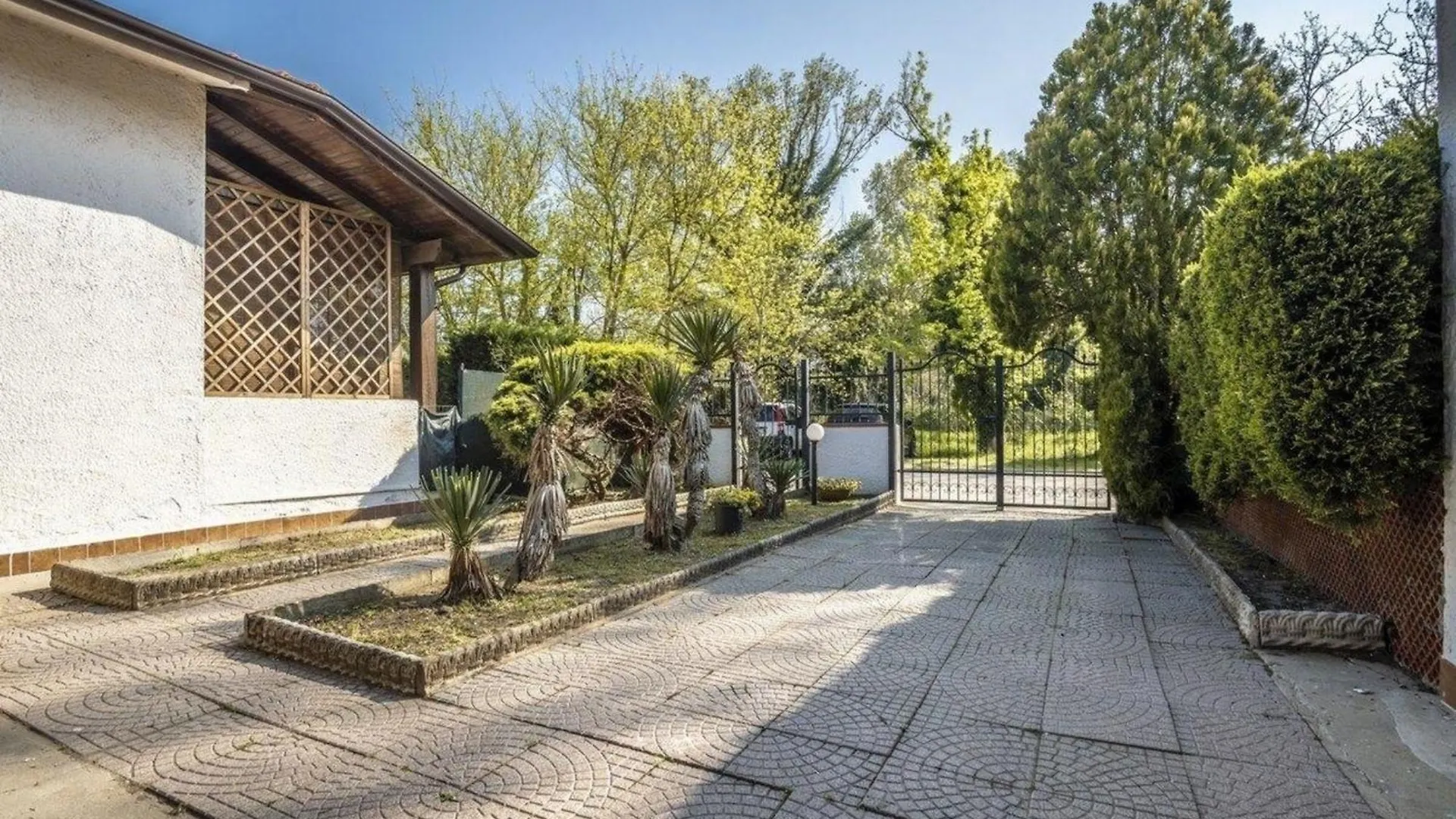 Ferienhaus In Lido Delle Nazioni Mit Grill, Garten Und Terrasse Holiday home